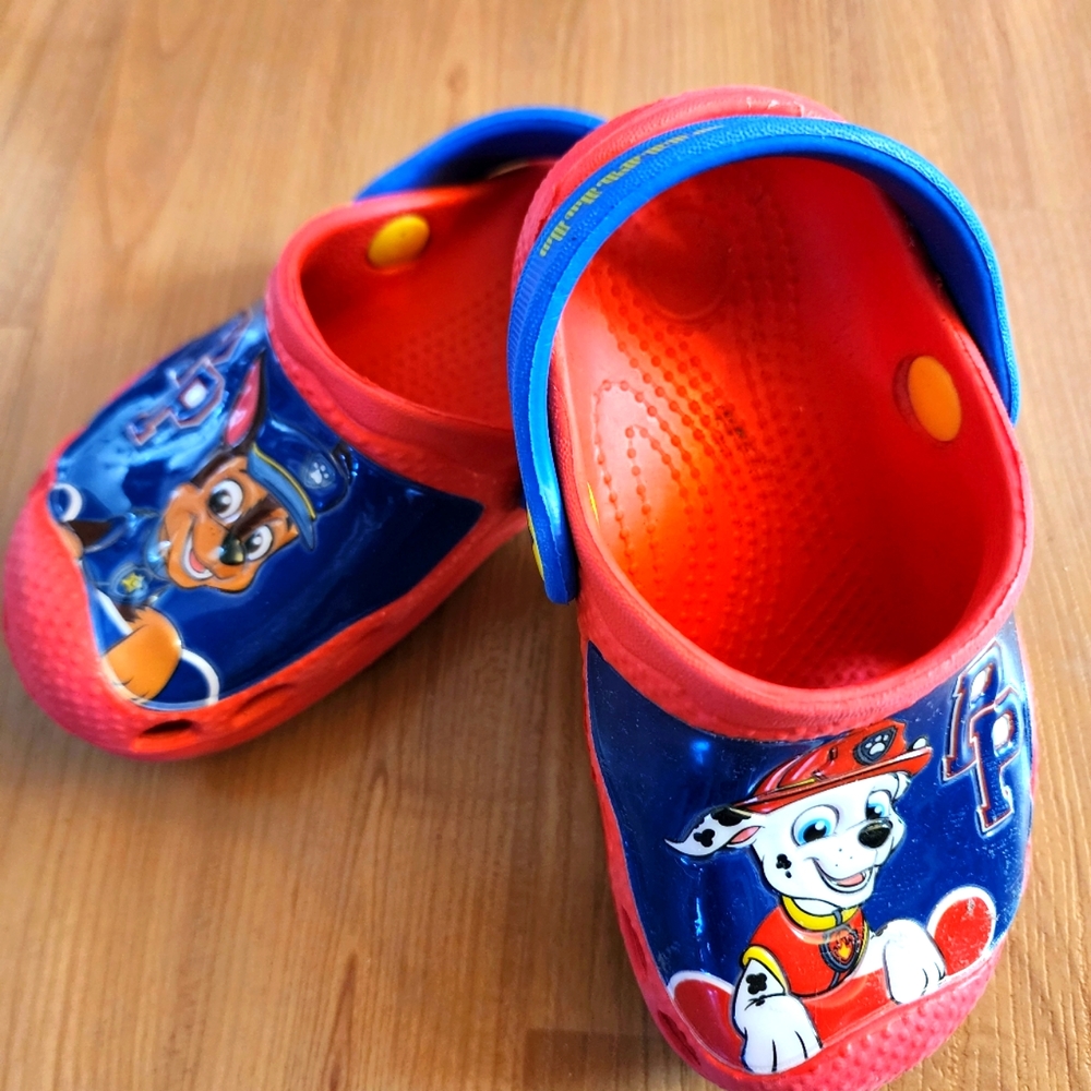 EUC Paw Patrol Kids Sandles (size 5/6)